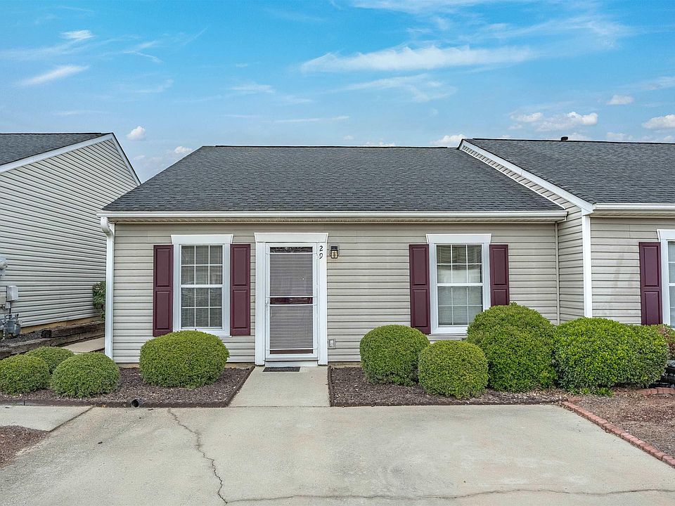 1st image of 29 Hampton Oaks Pl