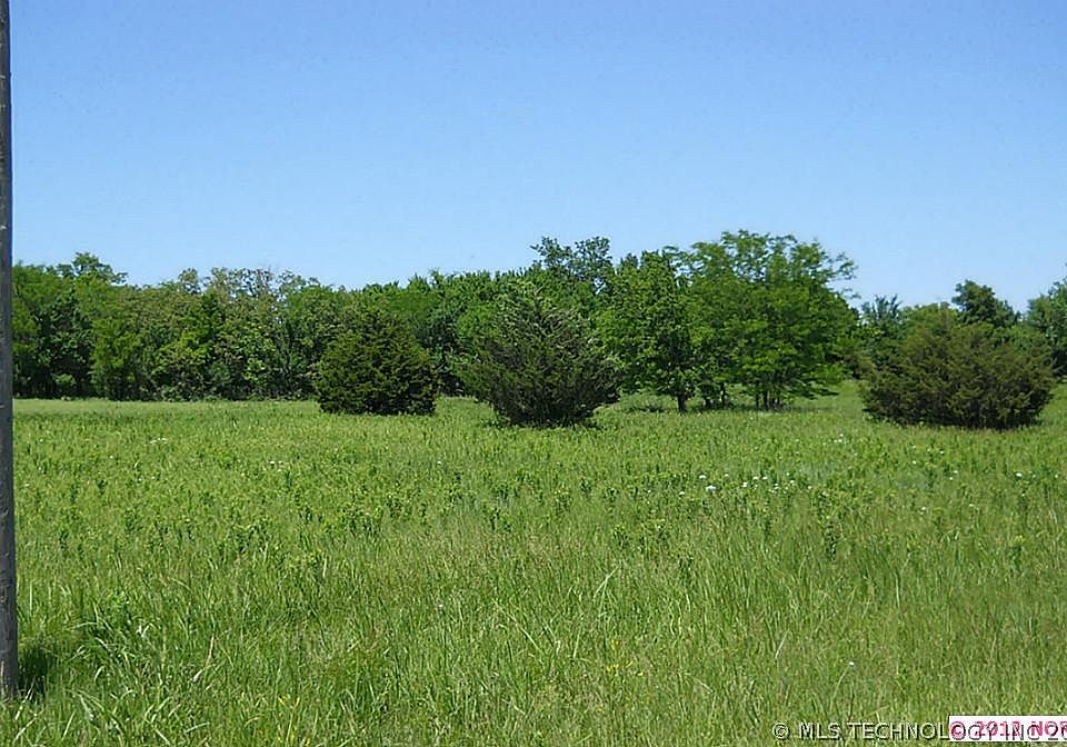 1st image of 2050 West Dr