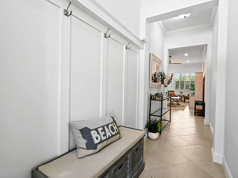106 Ocean Breeze Dr — Photo 3