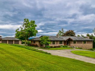 12750 Louisville St NE, Paris, OH 44669