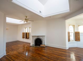 219 W North Ave #C-1, Chicago, IL 60610