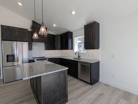 5th image of 1849 N Mantle Way #404