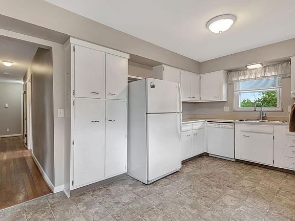 5th image of 2567 Meyerhill Dr