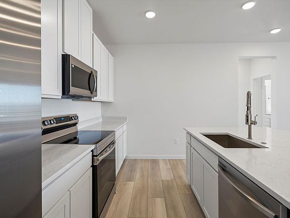 3rd image of 6153 N Ceylon St #4-302