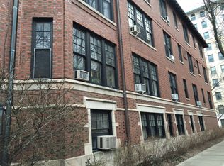 2907 N Pine Grove Ave APT 3, Chicago, IL 60657