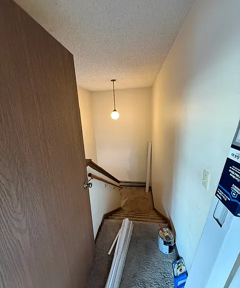 709 F Pl NE #3 — Photo 4
