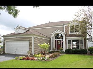 950 Aberdeen Ct, Elgin, IL 60123