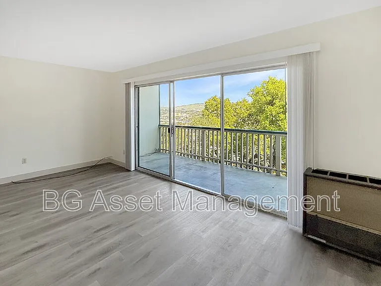 50 Frey Pl #5 — Photo 26