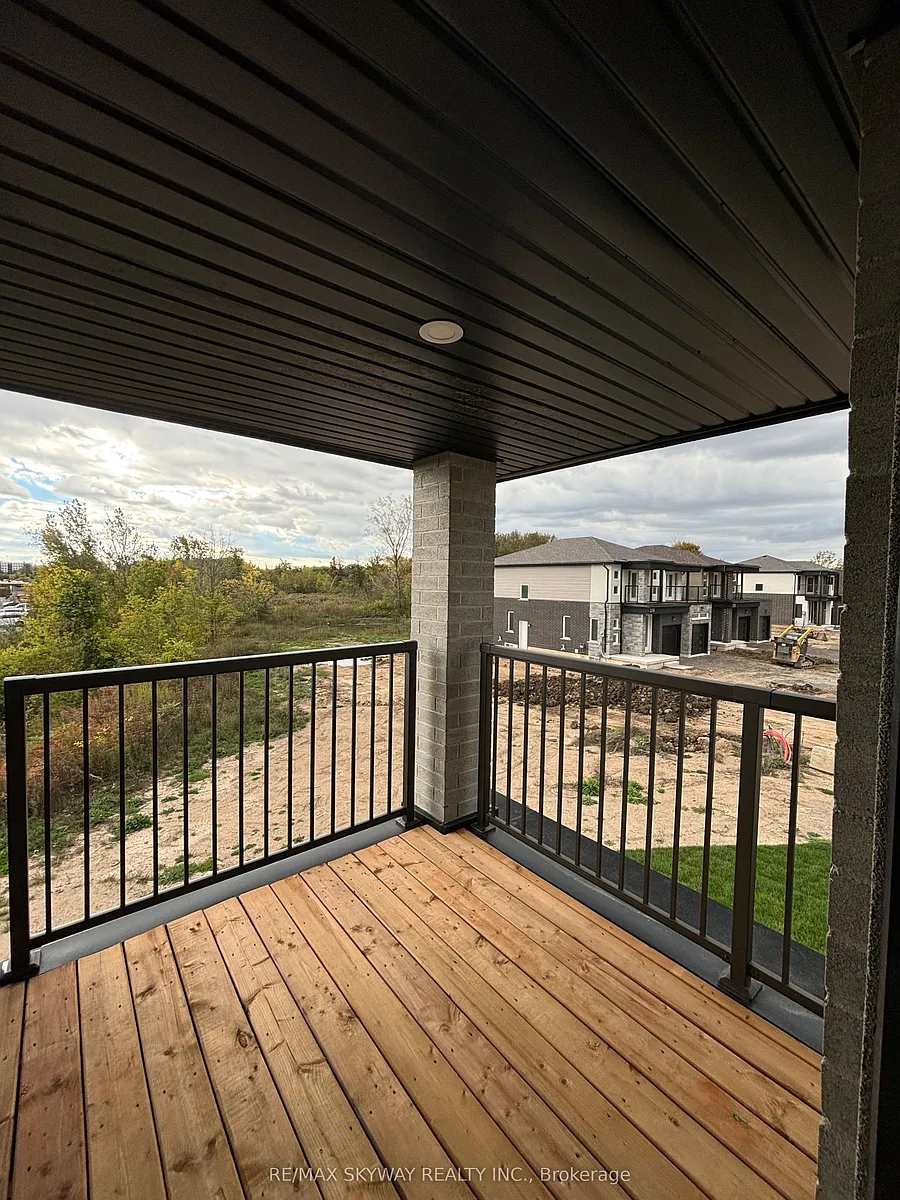 Building Photo - 258 Wellandvale Dr