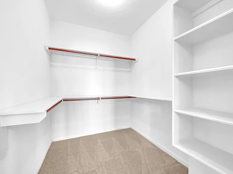 4622 Grand Cayman Dr — Photo 23