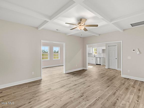 5th image of 909 Wild Azalea Way