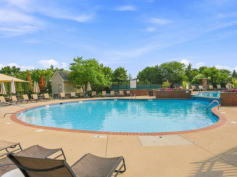6823 Cloudscape Way — Photo 33