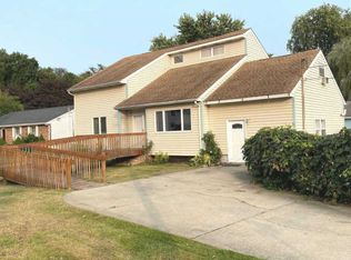 34 Riviera Dr, Pennsville, NJ 08070