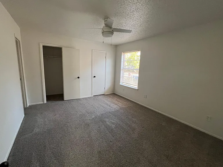 713 Rockledge Dr — Photo 8