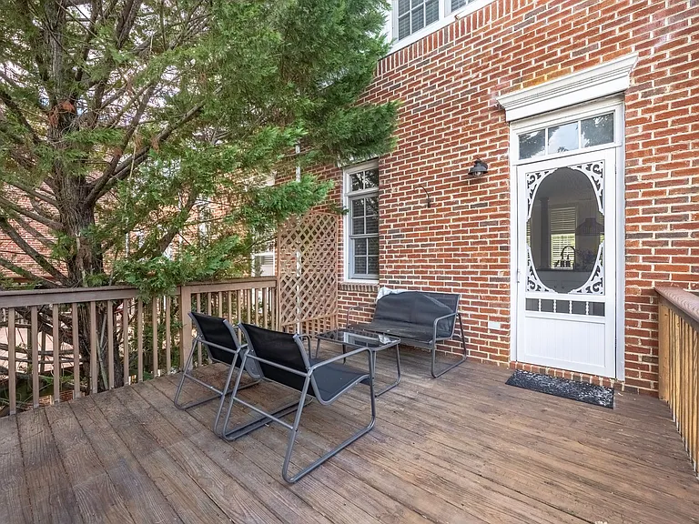 13704 Anthea Ln — Photo 34
