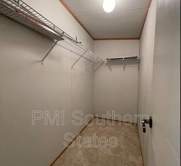 1374 Meadowlark Ln — Photo 6