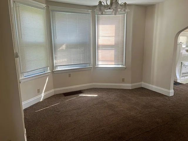 2 bed, 1000 sqft, $1,750 — Photo 2