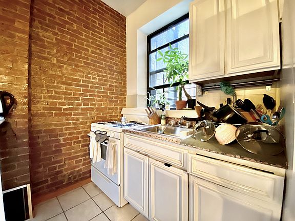 2nd image of 420 Saint Nicholas Ave APT 2c