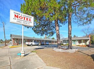160 Commerce St, Hawkinsville, GA 31036