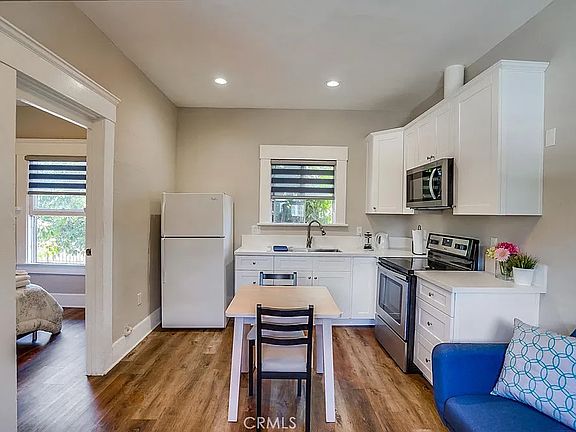 2nd image of 2901-2903 Raymond Ave #1630