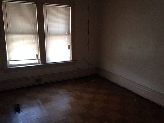 3rd image of 855 N Laramie Ave