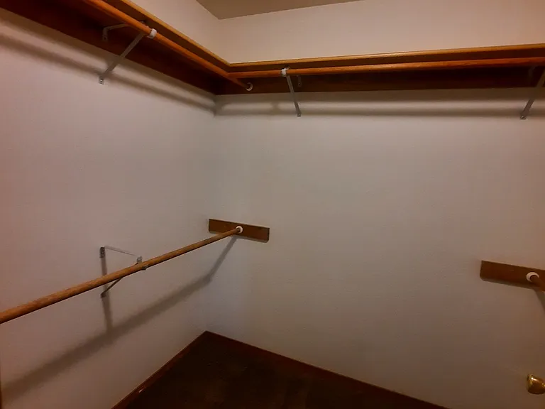 8071 N Ainsworth Dr — Photo 10