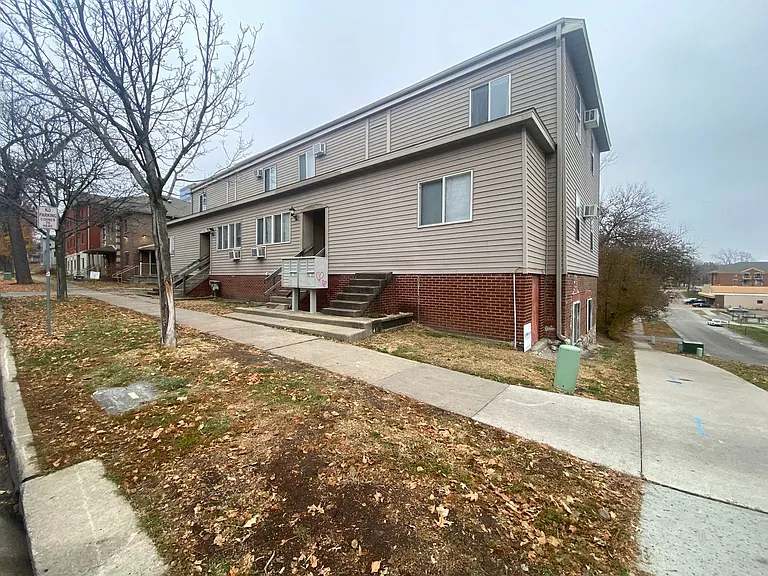 532 S. Dubuque Street — Photo 2