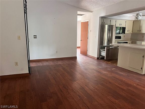 4th image of 4420 Beryl Dr