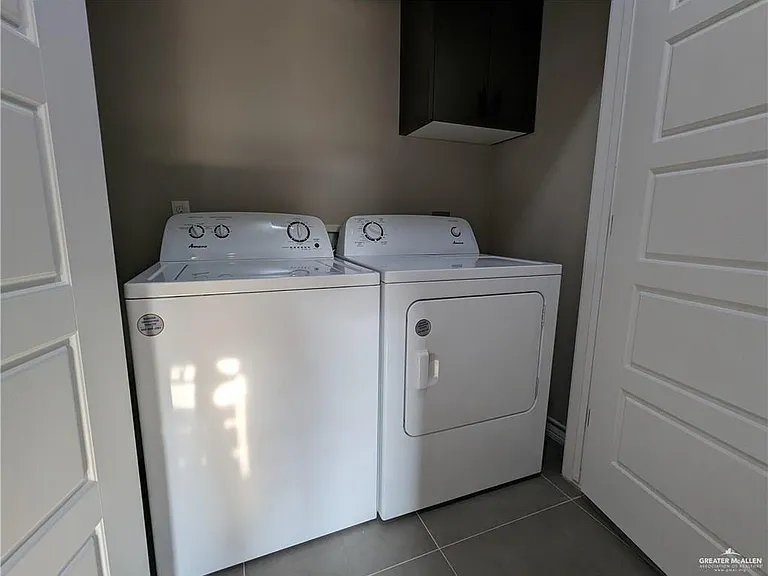 5905 Puffin Ave #1 — Photo 6