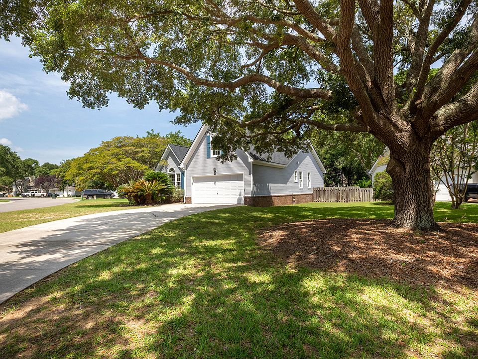 1st image of 956 Portabella Ln