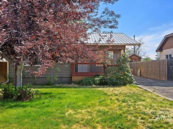 610 11th Ave N, Buhl, ID 83316