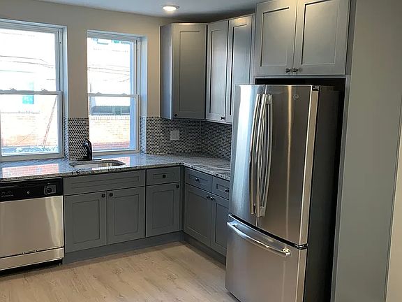 4th image of 1817 Ashley Rd