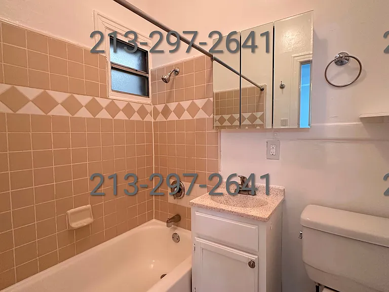 544 N Heliotrope Dr #105 — Photo 5
