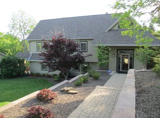 10825 Lake Hill Rd, Athens, OH 45701