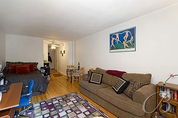 Rented by Bellmarc Realty | media 9