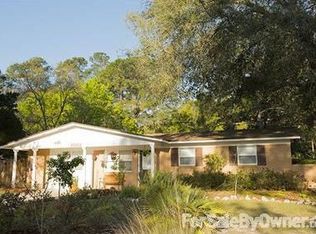 2002 NW 39th Dr, Gainesville, FL 32605
