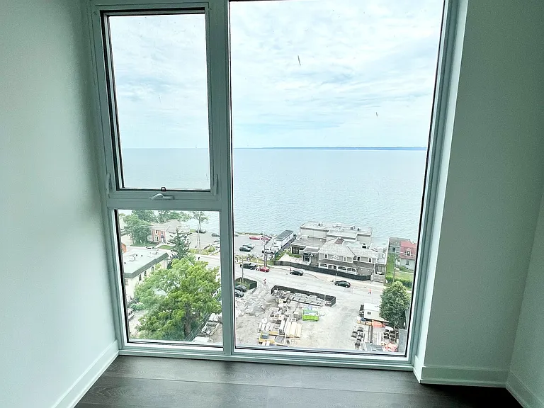 370 Martha St #1307 — Photo 32