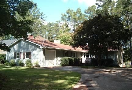 2nd image of 2205 Cove Trl