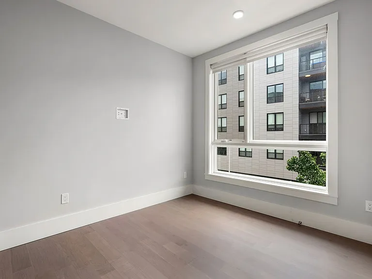 3193 Washington Street — Photo 11