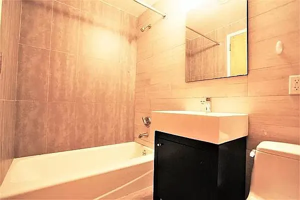 Rented by Metropolitan Property Group | media 19