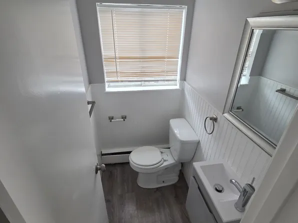 15 Barrows St #1, Providence, RI 02909