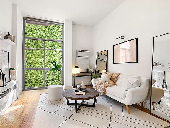 3rd image of 184 Thompson St APT 1D