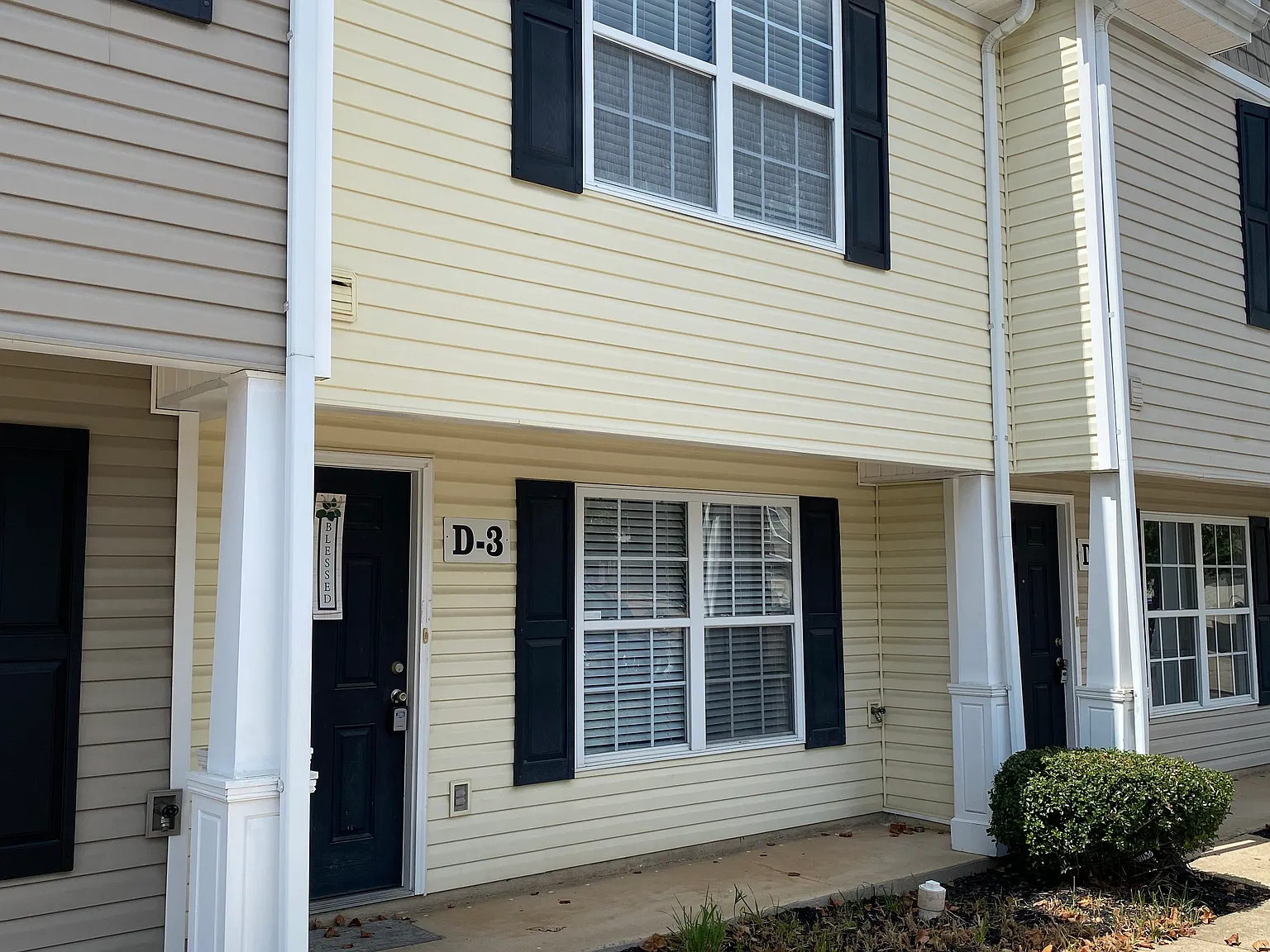 2 bed, 2.5 bath, 1152 sqft, $1,395 — Photo 1