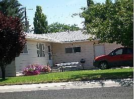 2nd image of 894 Ryan Way
