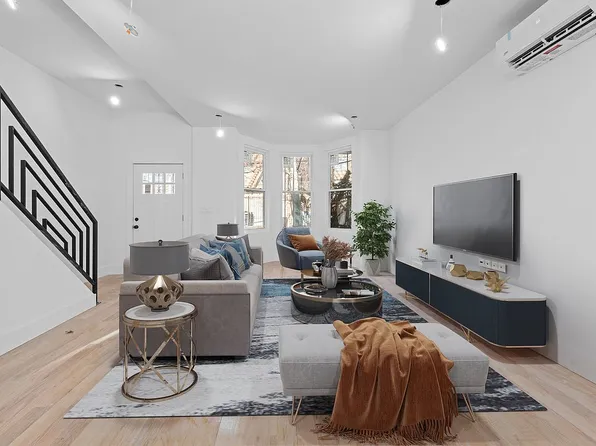 4042 Hubbard Pl, Brooklyn, NY 11210