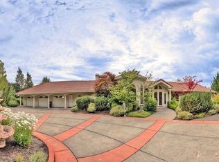 3754 Manzanita Heights Dr, Medford, OR 97504