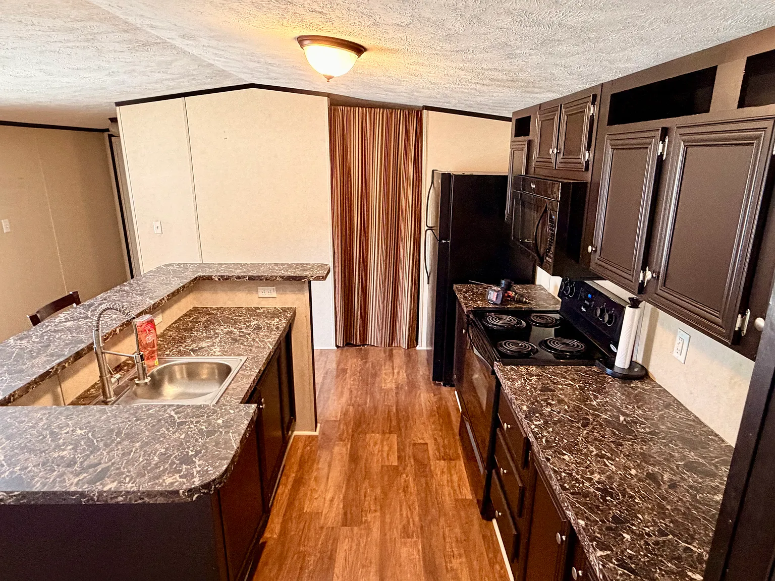 2532 Pond Branch Rd — Photo 2