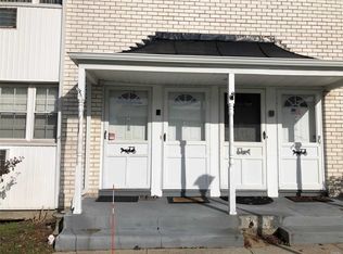 4717 Wilshire Ln #K17, Oakdale, NY 11769