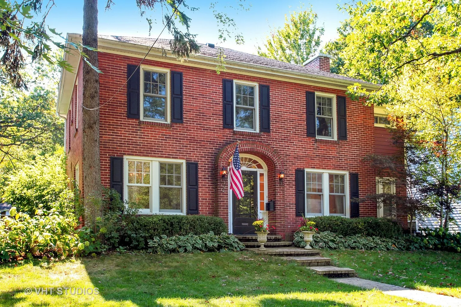 1540 Sheridan Rd photo 1
