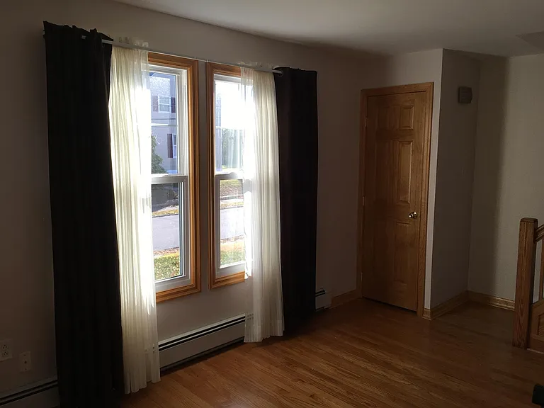 36 Cayuga Pl — Photo 6
